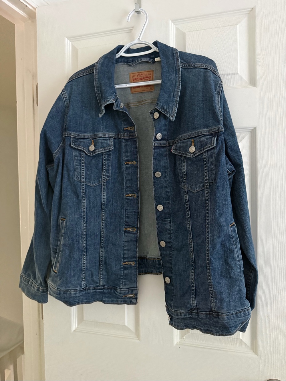 Levi's Indigo Blue Denim Jacket with Brown Patch